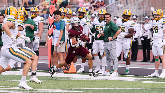 30 Gabe Lynch (33)