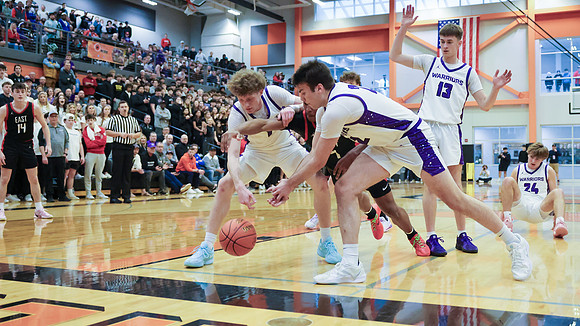 VARSITY Sectional Final vs. Sun Prairie East (23)