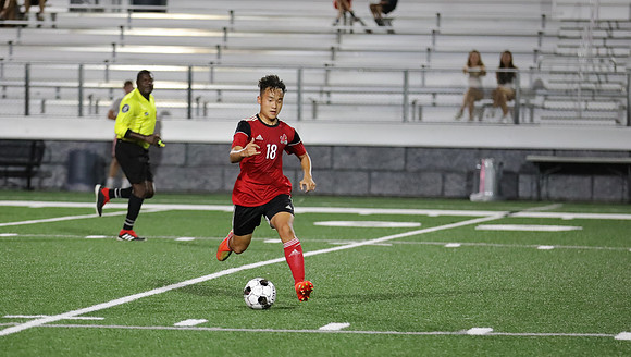 18 Eli Thao (23)