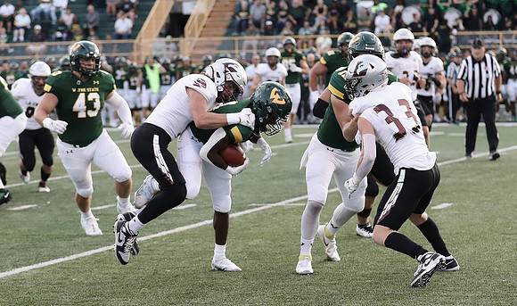 9-17-22 vs. Wayne State  (35)