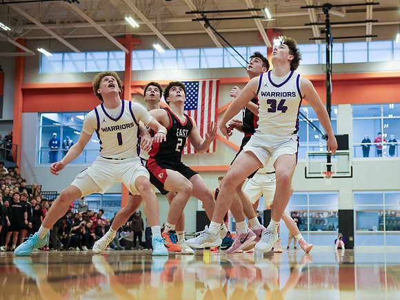 VARSITY Sectional Final vs. Sun Prairie East (14)