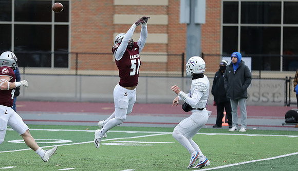 51 Zach Kehl (6)