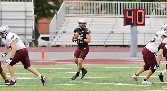 8-27-22 Scrimmage  (10)