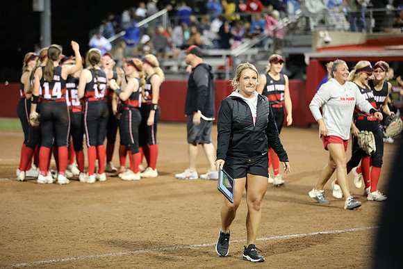 Coach Chelsey Rodenkirch (17)