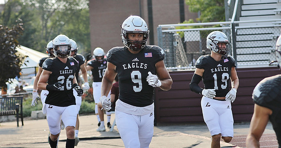 9 Keenan Winge (2)