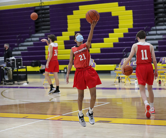 Freshman Red vs. Oconomowoc 2-6-21 (32)