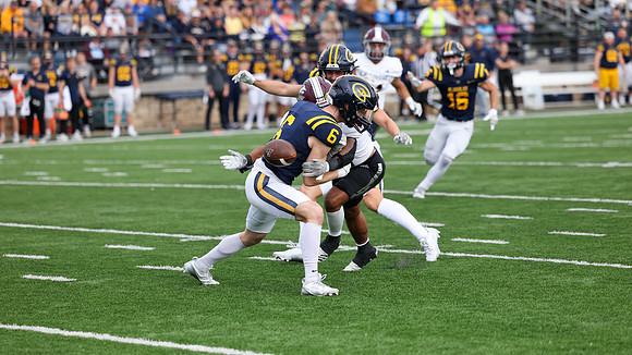 24 Brennan Goralski (29)