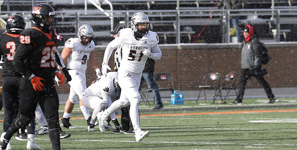 51 Zach Kehl (7)