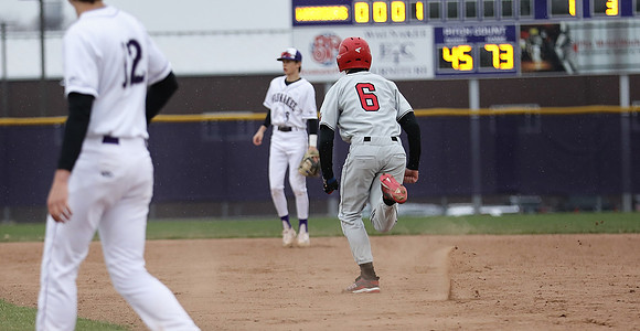 4-29-22 Varsity vs. Waunakee (91)