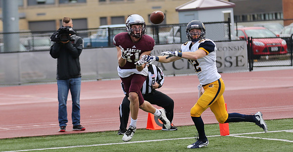 11 Nick Holcomb (14)