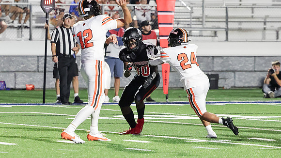 30 Antonio Graves (2)
