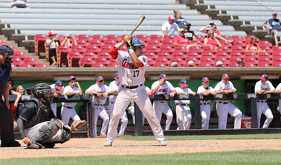 17 Liam Moreno  (191)