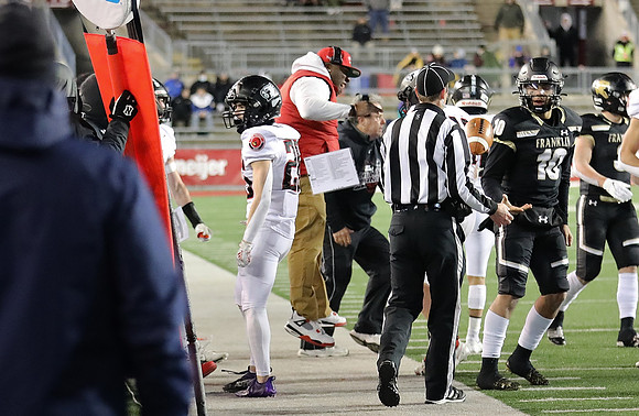Coach Jeff Russell (3)