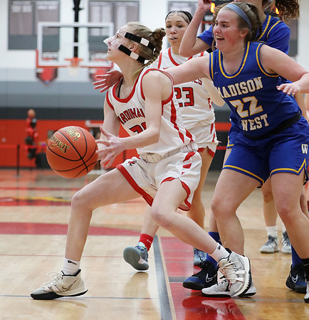 2-18-23 VARSITY SENIOR Lucy Strey NIGHT) vs. Madison West    (57)