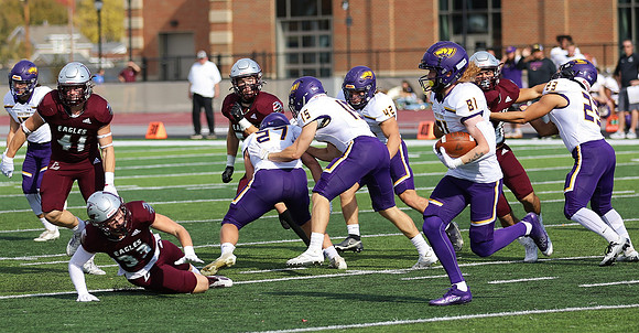 53 Landon Oine (6)
