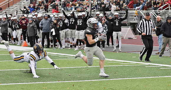 11-13-21 vs. UW Eau Claire  SENIOR DAY & ARMED FORCES DAY  (71)
