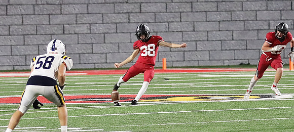 38 Trevor Schulz (4)