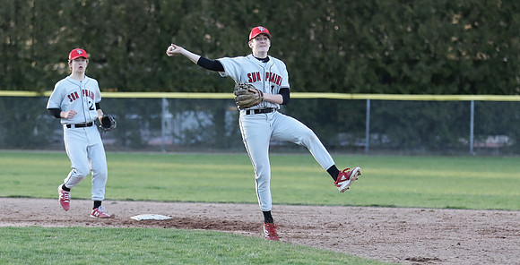 1 Trystan Fry  (19)