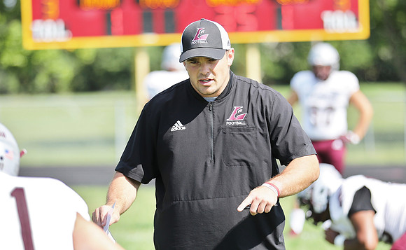 COACH Noah Risch (2)