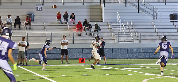 9-15-22  vs. Sun Prairie West (27)