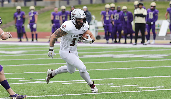 37 Ben Michalowski (7)