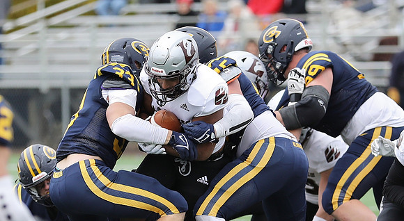 30 Gabe Lynch  (18)
