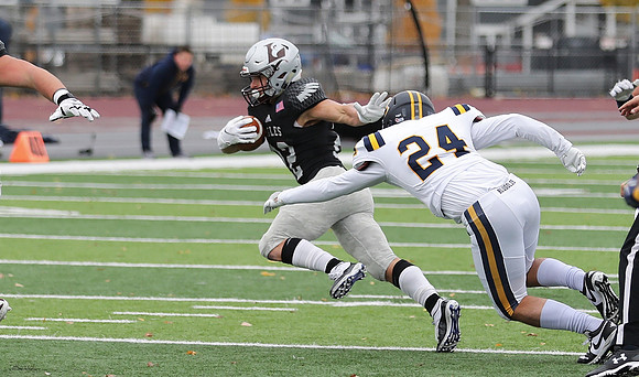 11-13-21 vs. UW Eau Claire  SENIOR DAY & ARMED FORCES DAY  (92)