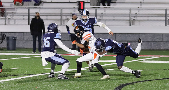 16 Isaac Assaba (1)