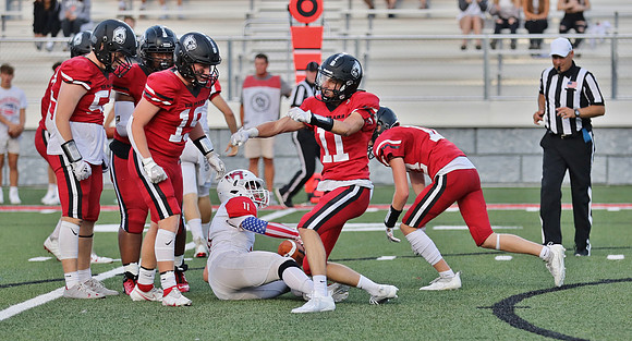 11 Evan Richmond  (15)