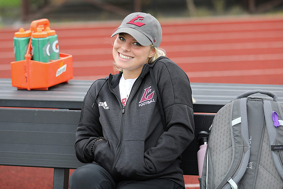 Trainer Kelly Cline  (3)