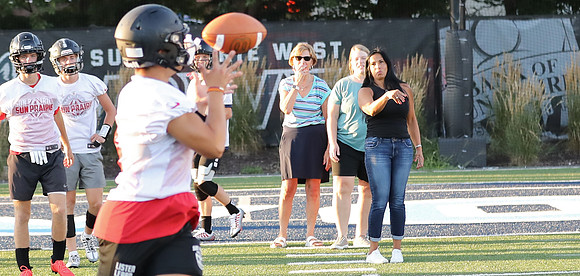 8-10-22 Impactful Woman at Practice Night  (65)