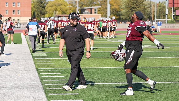 Coach Mitchell Collicott (1)