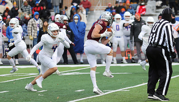 11-12-22 vs. UW Platteville (28)