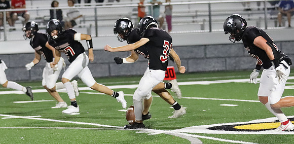 38 Trevor Schulz (13)