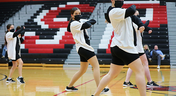 JV Dance 1-13-22 at JV Basketball Game  (73)