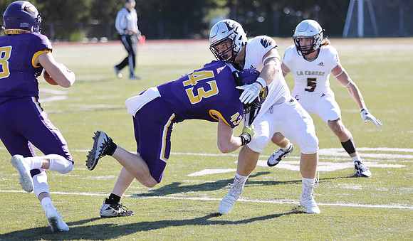 10-30-21 vs. UW Stevens Point  (28)