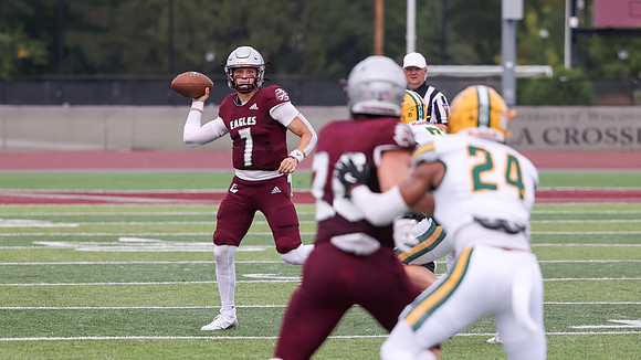 7 Zach Weir (19)