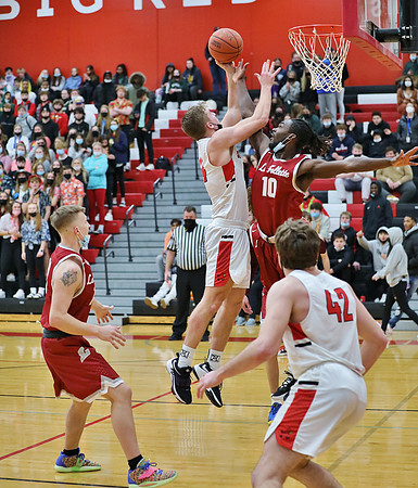 14 Ben Olson  (74)