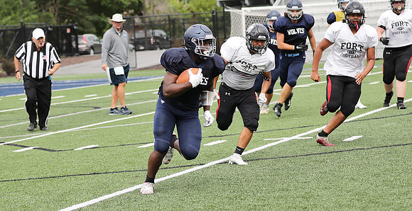 8-12-22 VARSITY Scrimmage vs. Fort Atkinson  (81)
