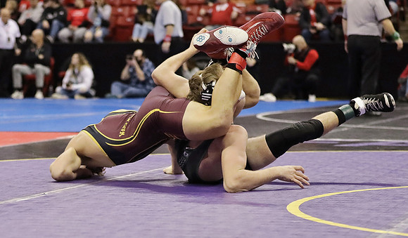 Waterloo 160 lbs. Trevor Firari Match #1 State Tournament 2023  (33)