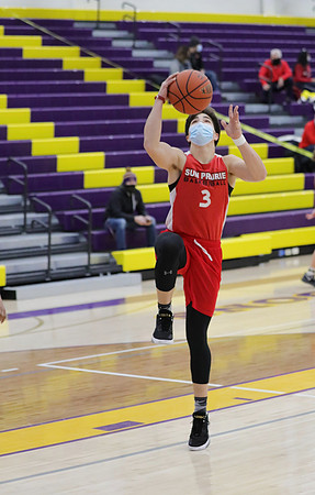 Freshman Red vs. Oconomowoc 2-6-21 (16)