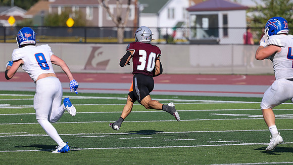 30 Gabe Lynch (36)