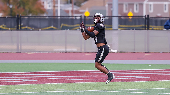 24 Najeh Mitchell (2)