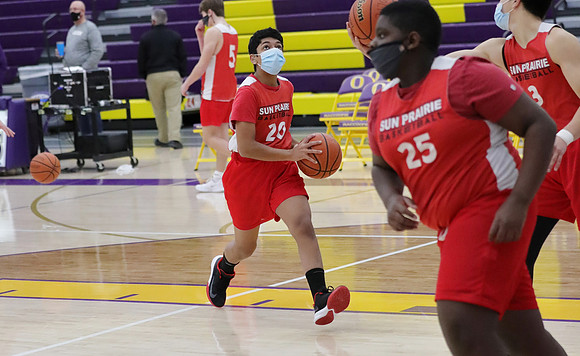 Freshman Red vs. Oconomowoc 2-6-21 (45)