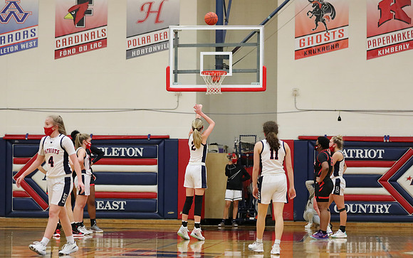 Lily Hansford - Appleton East 2021  (63)