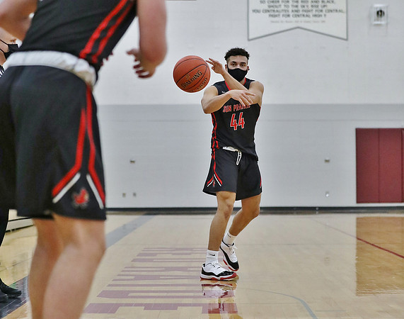 44 Austin Knade vs. La Crosse Central  (6)