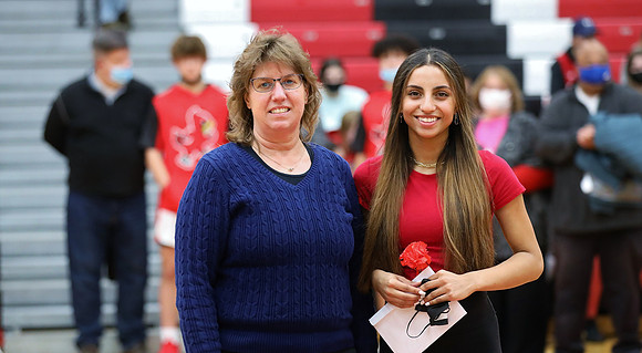 Manager Morgan Burkel  (1)