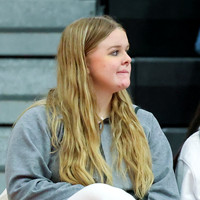 Manager Kayla Smith (12)