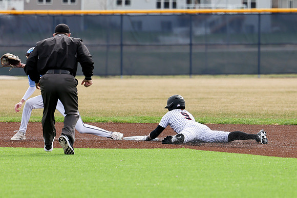 4-19-25 VARSITY vs. Sun Prairie West (17)