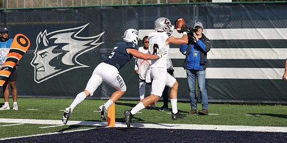 10-8-22 vs. UW Stout  (228)